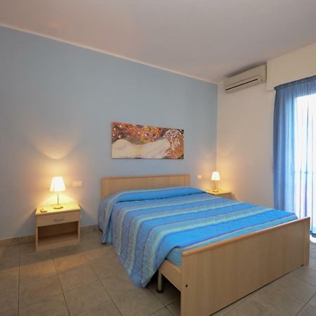 Residence Il Gabbiano Вариготти Экстерьер фото